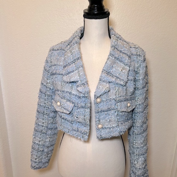 Chanel vibes light blue boucle cropped jacket with pearl buttons - Picture 9 of 15